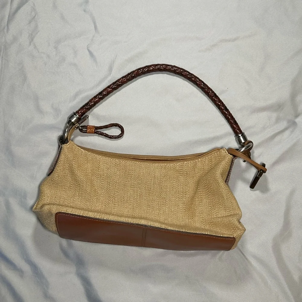 Bundle of 2 light brown shoulder bags - Fossil and Etienne Aigner